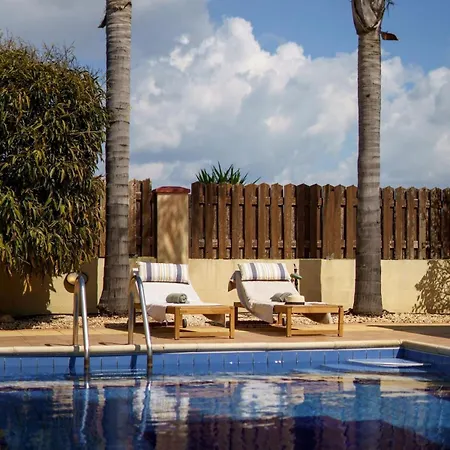 Private Pool Villa, 3 Bedrooms, Near Nissi *