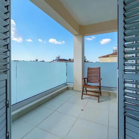 Private Pool Villa, 3 Bedrooms, Near Nissi 빌라 *