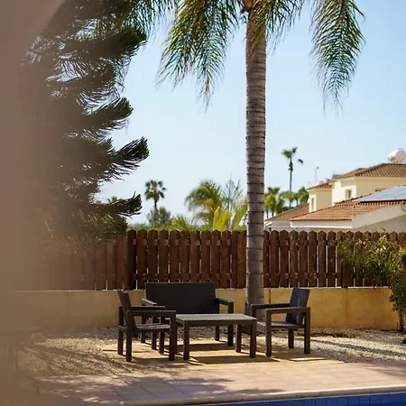 빌라 Private Pool Villa, 3 Bedrooms, Near Nissi