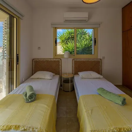 Private Pool Villa, 3 Bedrooms, Near Nissi 빌라 아이아 나파