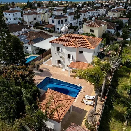 빌라 Private Pool Villa, 3 Bedrooms, Near Nissi *