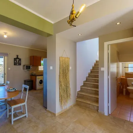 빌라 Private Pool Villa, 3 Bedrooms, Near Nissi 아이아 나파